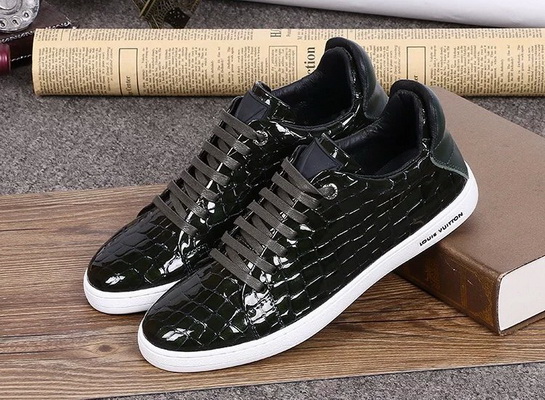 LV Fashion Casual Shoes Men--029